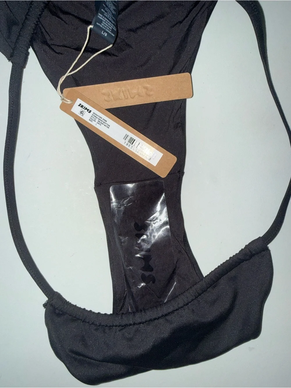 Skims Signature Swim String Bikini Bottom Onyx Large